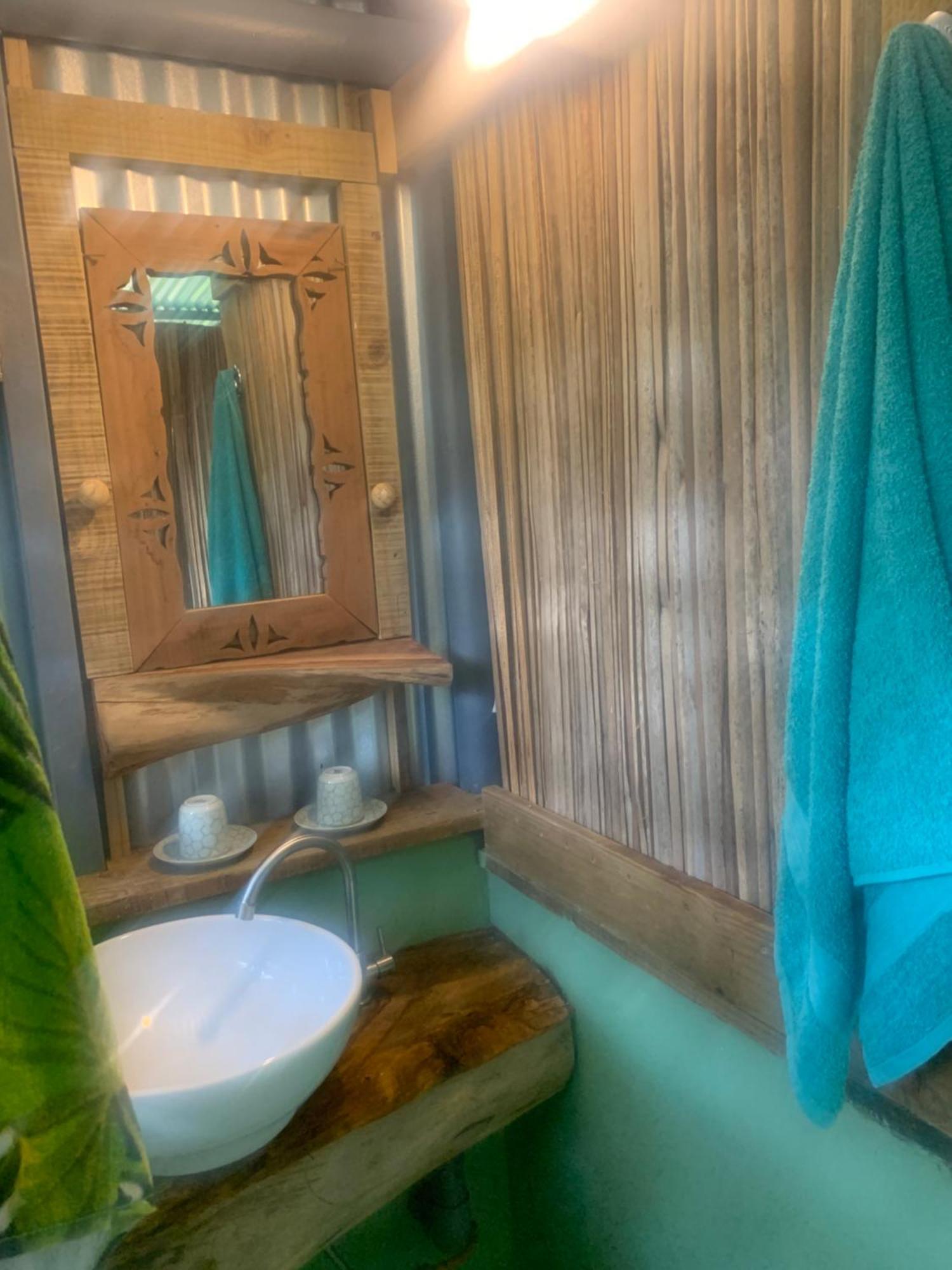 Lily Pad Lodge Bambou Exteriér fotografie